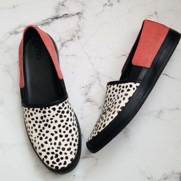 LOGO by Lori Goldstein Shoes - Logo by Lori Goldstein Slip On Sneakers
